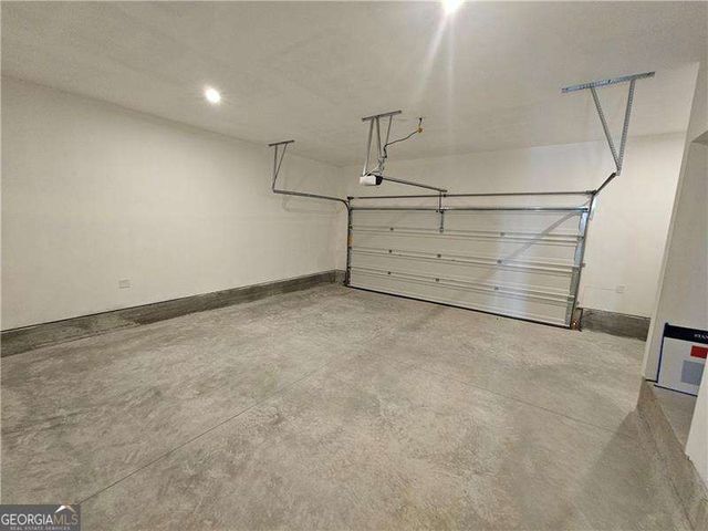 3250 Willow Glade Tr, Lawrenceville, GA 30043