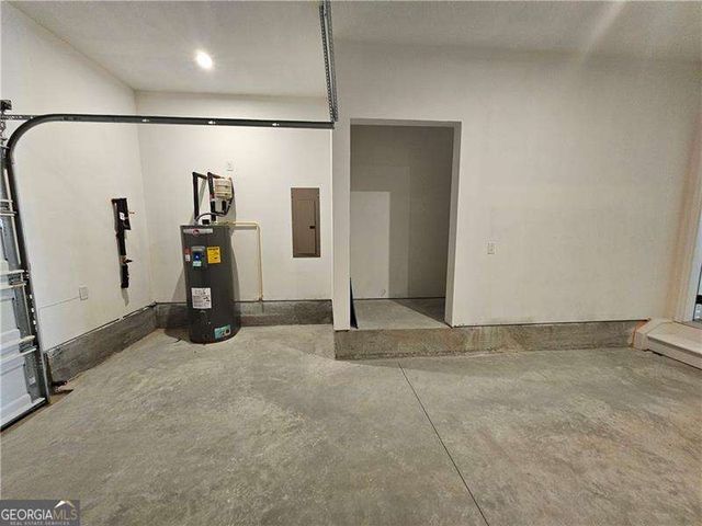 3250 Willow Glade Tr, Lawrenceville, GA 30043