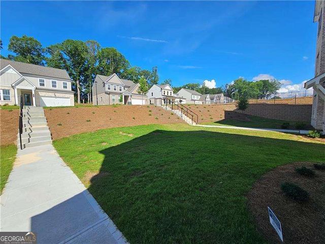 3250 Willow Glade Tr, Lawrenceville, GA 30043