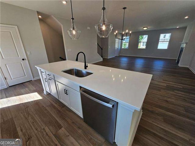3250 Willow Glade Tr, Lawrenceville, GA 30043
