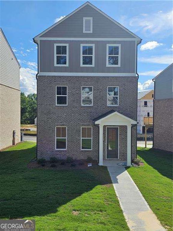 3250 Willow Glade Tr, Lawrenceville, GA 30043