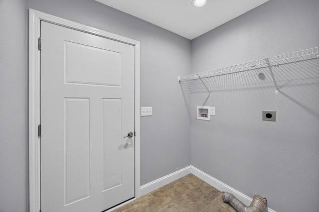 3 Patrick Dr, Crossville, TN 38555