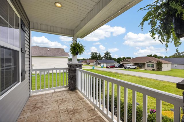 3 Patrick Dr, Crossville, TN 38555