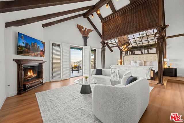 3722 Alonzo Avenue, Encino (los Angeles), CA 91316