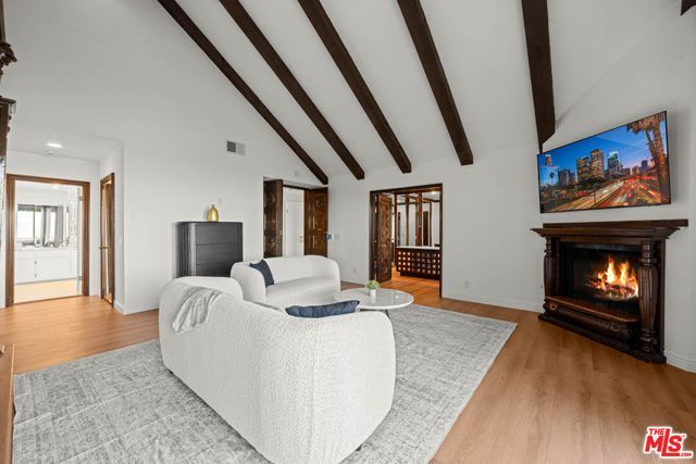 3722 Alonzo Avenue, Encino (los Angeles), CA 91316