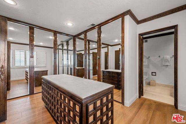 3722 Alonzo Avenue, Encino (los Angeles), CA 91316