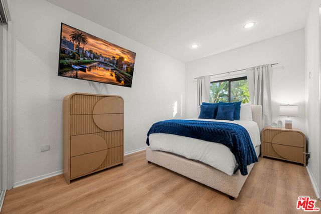 3722 Alonzo Avenue, Encino (los Angeles), CA 91316