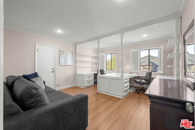 3722 Alonzo Avenue, Encino (los Angeles), CA 91316