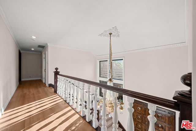 3722 Alonzo Avenue, Encino (los Angeles), CA 91316