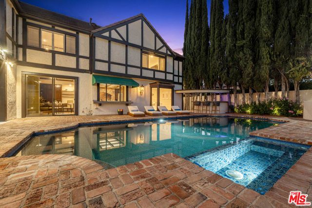 3722 Alonzo Avenue, Encino (los Angeles), CA 91316