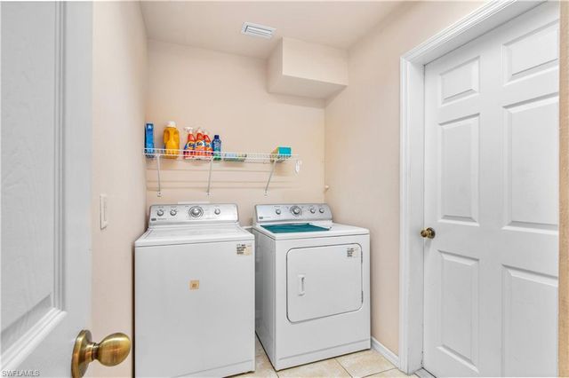 517 SE 27th ST, Cape Coral, FL 33904