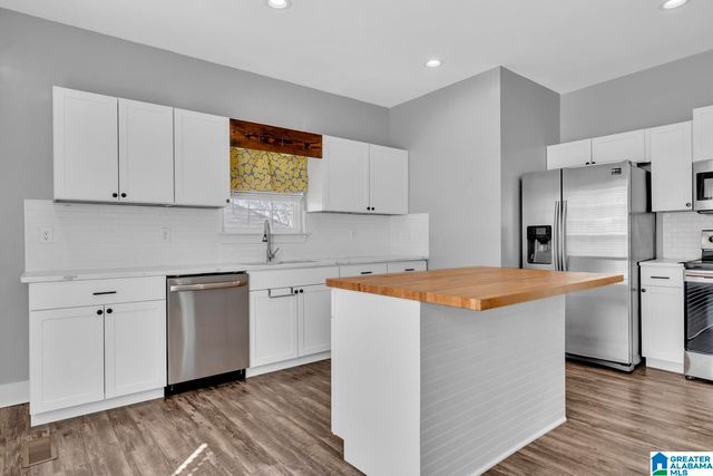 235 WHITE OAK LOOP, Cullman, AL 35057