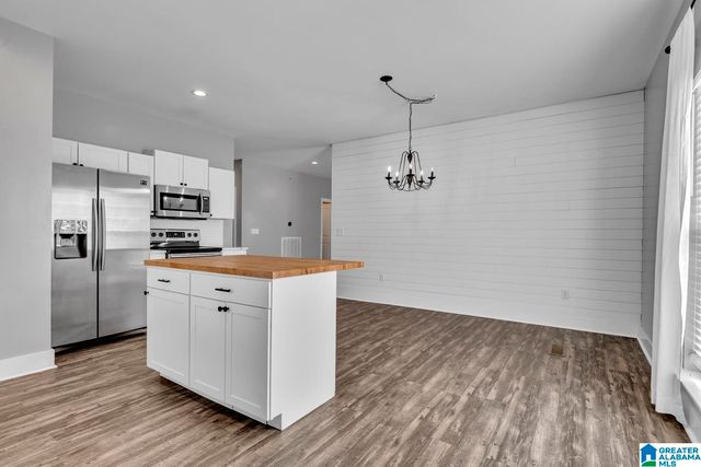 235 WHITE OAK LOOP, Cullman, AL 35057