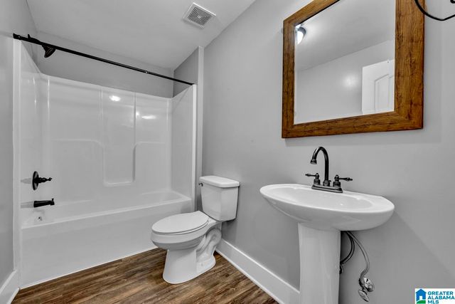 235 WHITE OAK LOOP, Cullman, AL 35057