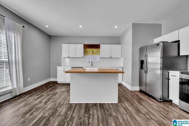 235 WHITE OAK LOOP, Cullman, AL 35057