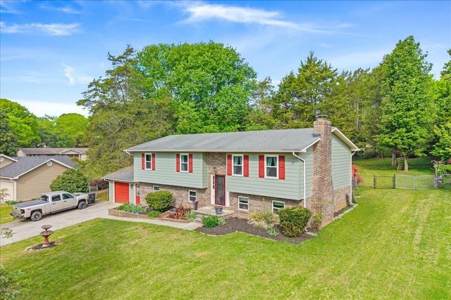 1305 Ridgeway Circle, Athens, TN 37303