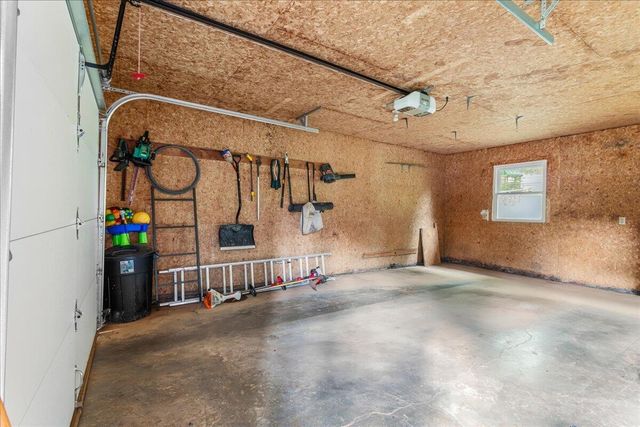 1305 Ridgeway Circle, Athens, TN 37303