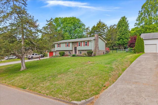 1305 Ridgeway Circle, Athens, TN 37303