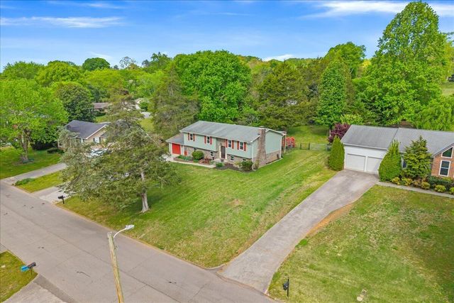 1305 Ridgeway Circle, Athens, TN 37303