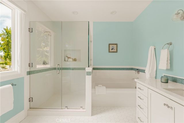 6415 Riggs, Los Angeles, CA 90045