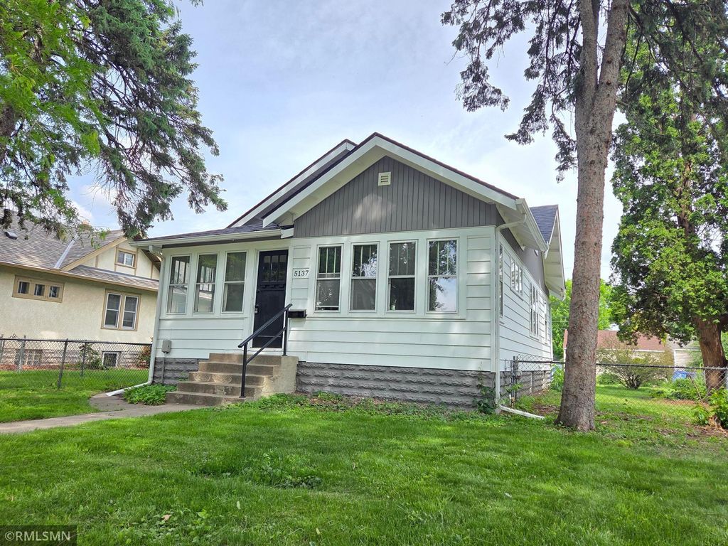 5137 44th Avenue S, Minneapolis, MN 55417