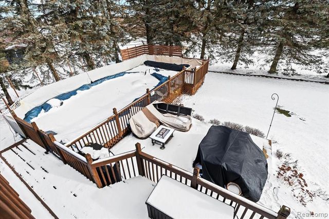 11163 Hammerstone Drive, South Lyon, MI 48178