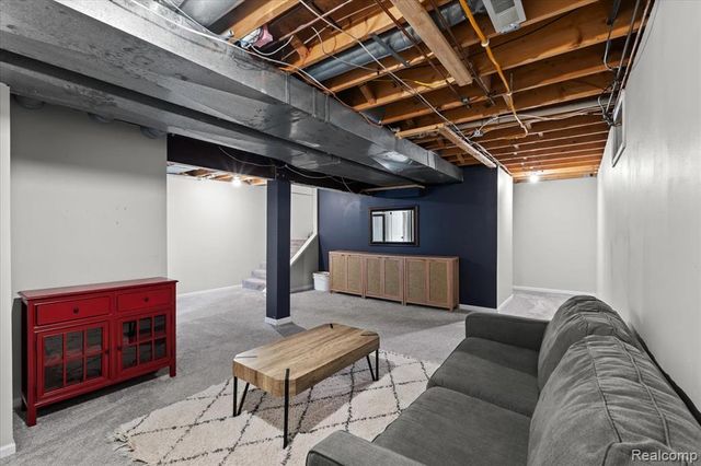 11163 Hammerstone Drive, South Lyon, MI 48178