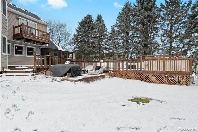 11163 Hammerstone Drive, South Lyon, MI 48178