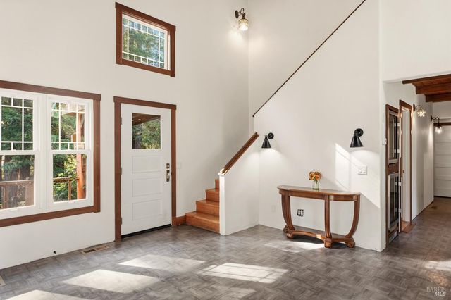 27851 Ten Mile Rd, Point Arena, CA 95468