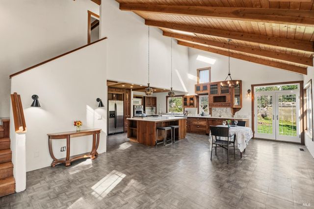 27851 Ten Mile Rd, Point Arena, CA 95468