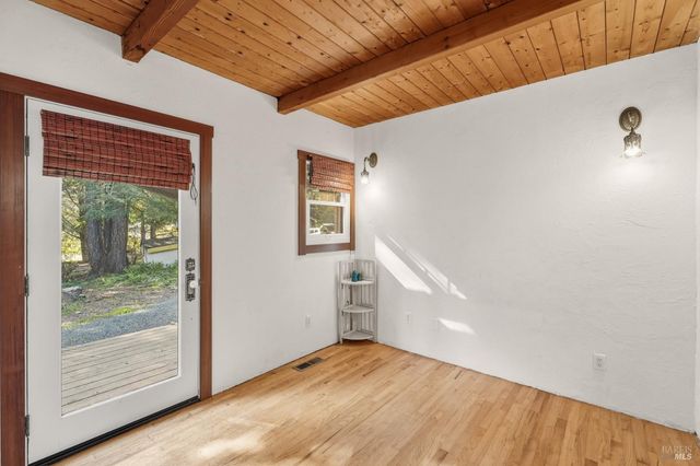 27851 Ten Mile Rd, Point Arena, CA 95468