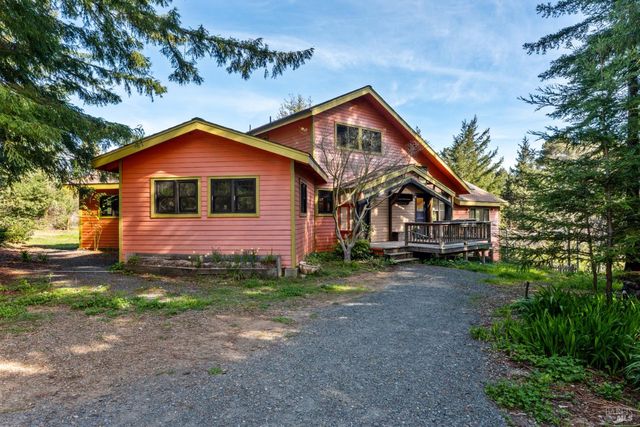 27851 Ten Mile Rd, Point Arena, CA 95468