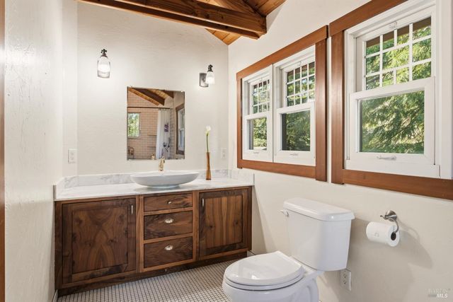 27851 Ten Mile Rd, Point Arena, CA 95468