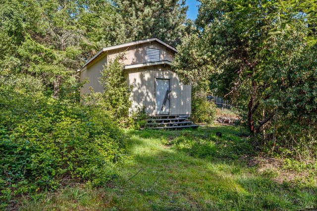 27851 Ten Mile Rd, Point Arena, CA 95468