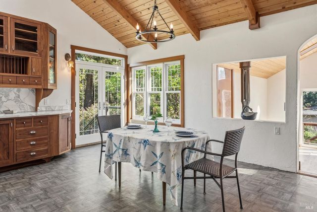 27851 Ten Mile Rd, Point Arena, CA 95468