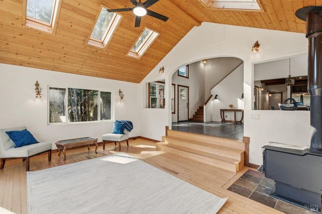 27851 Ten Mile Rd, Point Arena, CA 95468