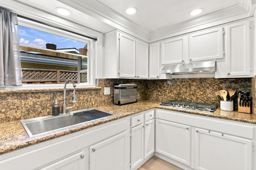 Image 11 of property listing at 2432 Rinconada Drive, San Jose, CA 95125