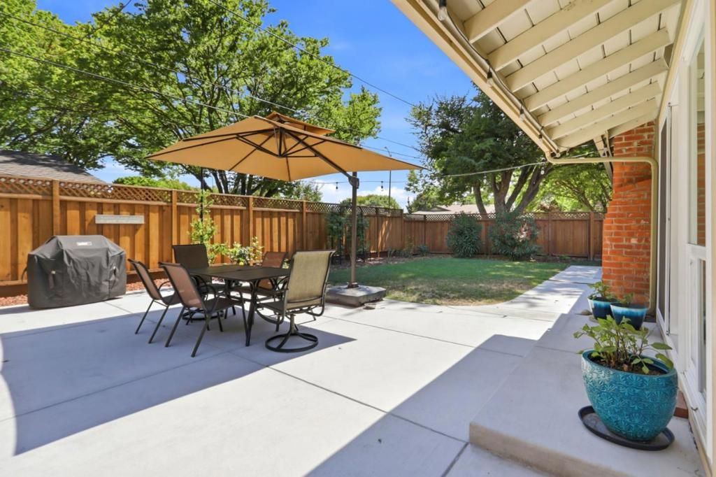 Image 19 of property listing at 2432 Rinconada Drive, San Jose, CA 95125