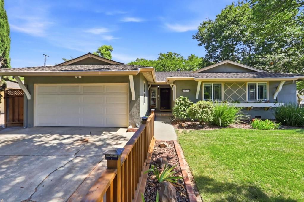 Image 2 of property listing at 2432 Rinconada Drive, San Jose, CA 95125
