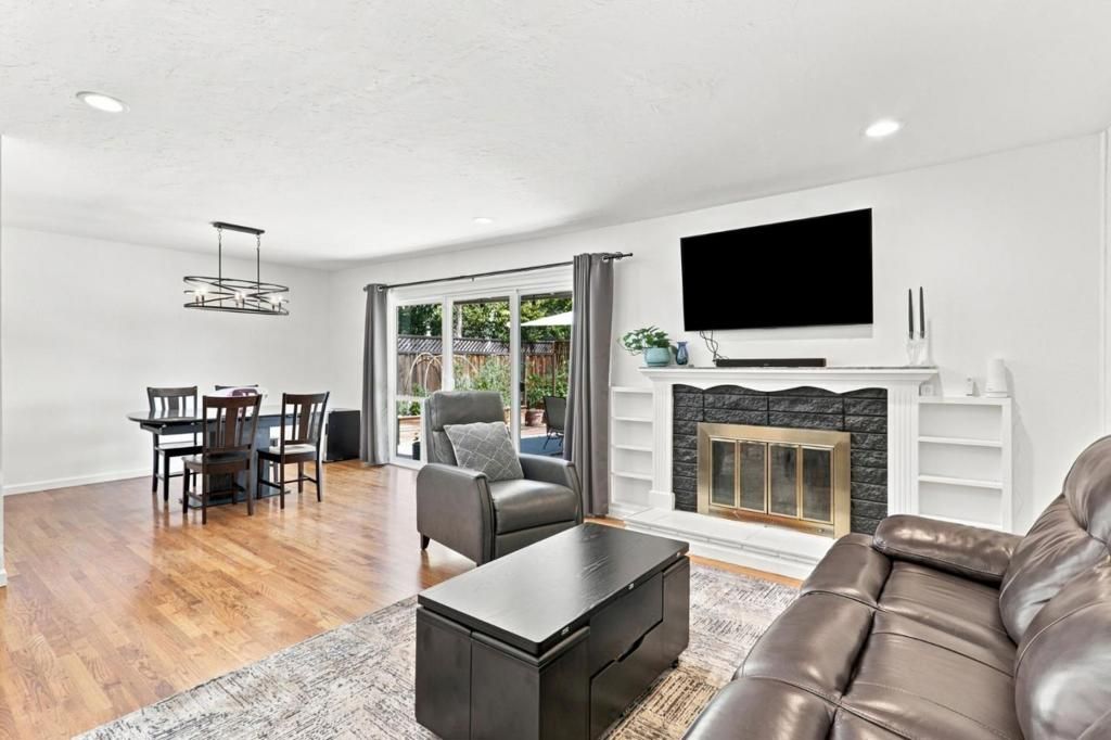 Image 4 of property listing at 2432 Rinconada Drive, San Jose, CA 95125