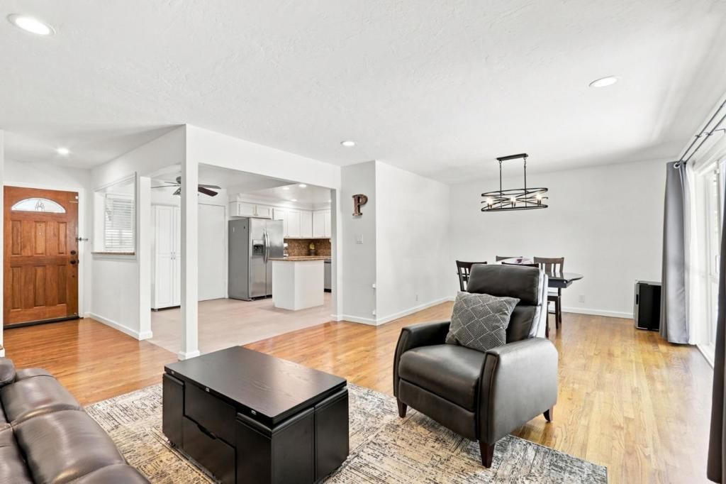 Image 5 of property listing at 2432 Rinconada Drive, San Jose, CA 95125