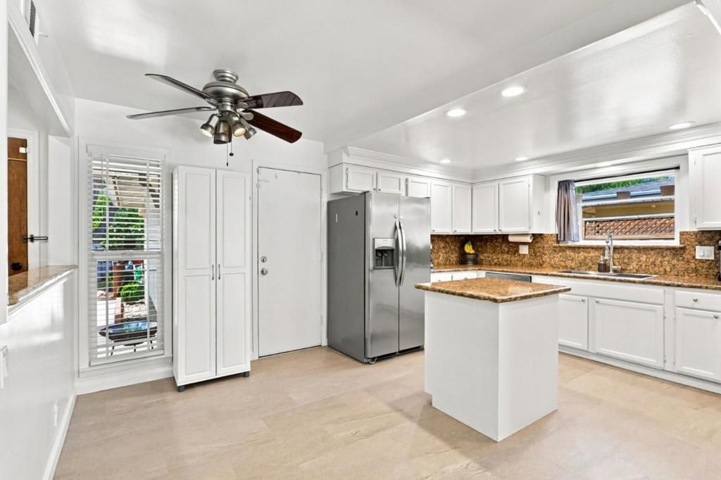 Image 7 of property listing at 2432 Rinconada Drive, San Jose, CA 95125