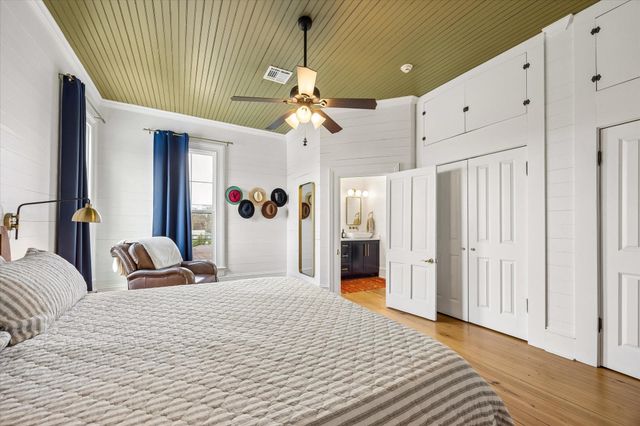 602 S Market Street, Brenham, TX 77833