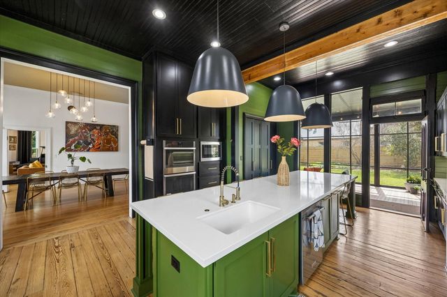 602 S Market Street, Brenham, TX 77833