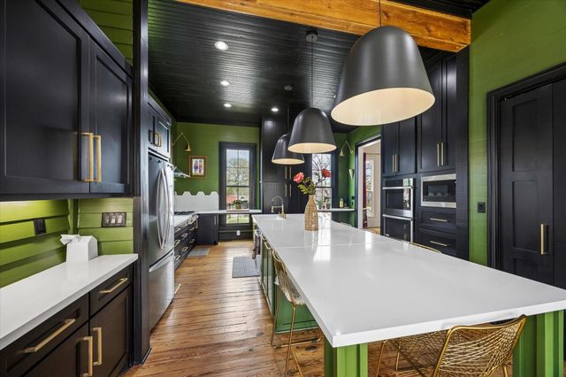 602 S Market Street, Brenham, TX 77833