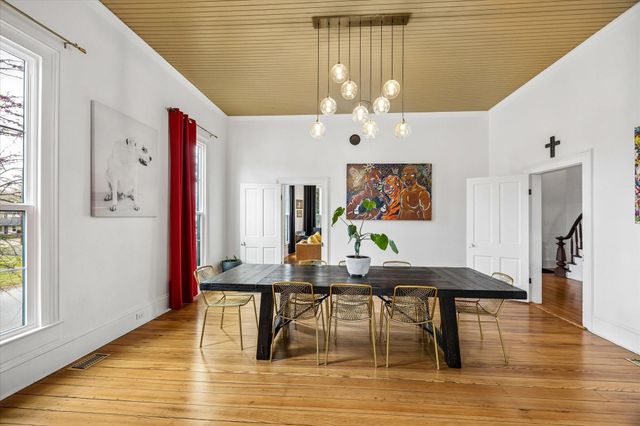 602 S Market Street, Brenham, TX 77833