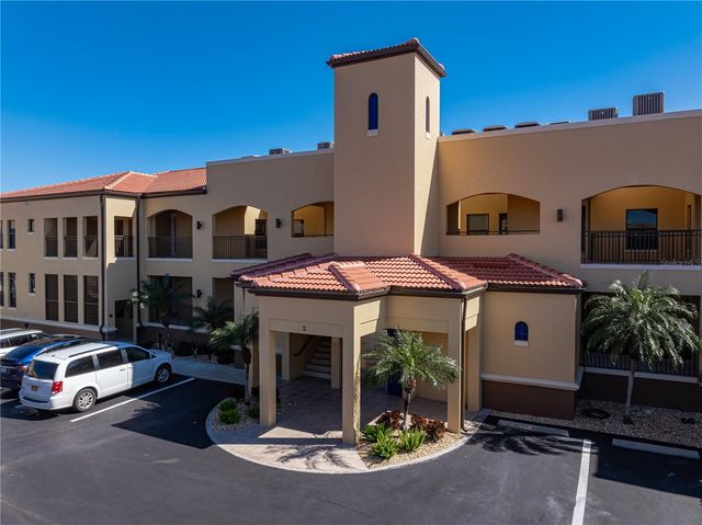 3334 PURPLE MARTIN DRIVE 215, Punta Gorda, FL 33950