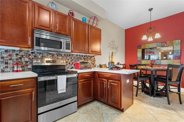 3334 PURPLE MARTIN DRIVE 215, Punta Gorda, FL 33950