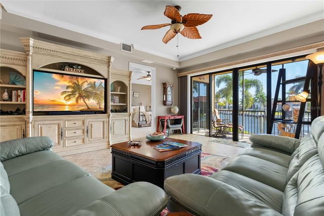 3334 PURPLE MARTIN DRIVE 215, Punta Gorda, FL 33950