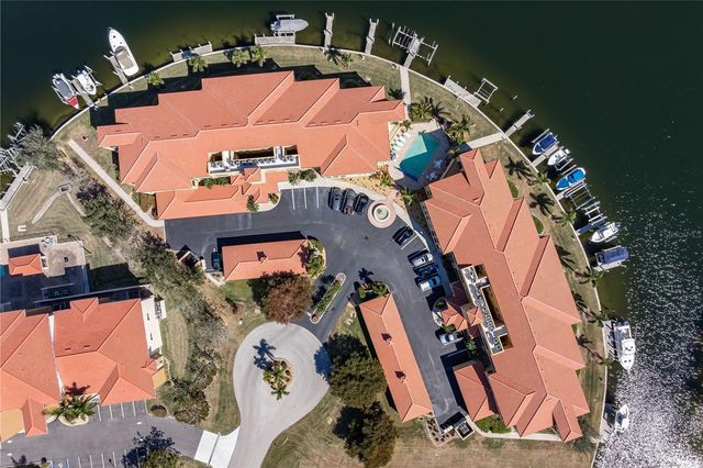 3334 PURPLE MARTIN DRIVE 215, Punta Gorda, FL 33950